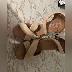 TOMS Women's Tan Espadrille Wedge Sandals